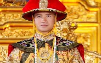 Câu chuyện về vua Khang Hy